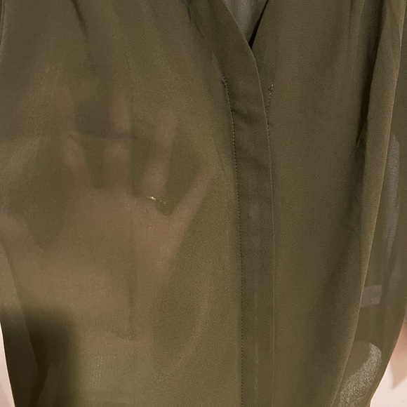 Urban Coco sheer blouse women’s size medium - Picture 12 of 15